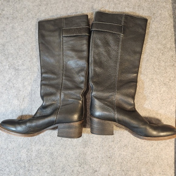 Chloé Black Leather Riding‎ Boots Gold Buckle Detail Women's Size 38 EU 8 US - Picture 5 of 7